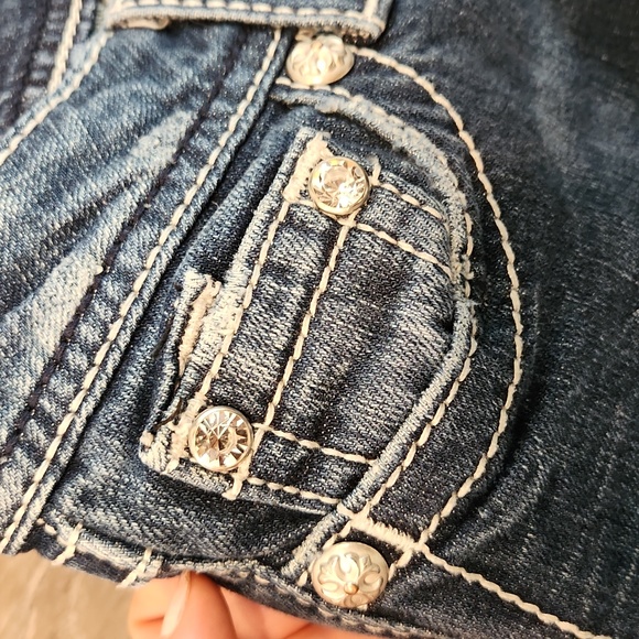 Miss Me Skinny Size 27 with Rhinestone Rivets - Picture 4 of 5